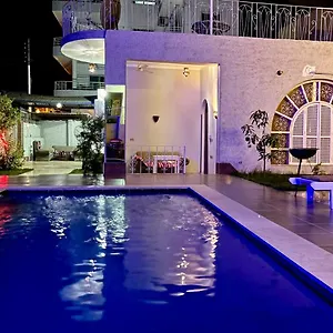 Casa de hóspedes Oasis